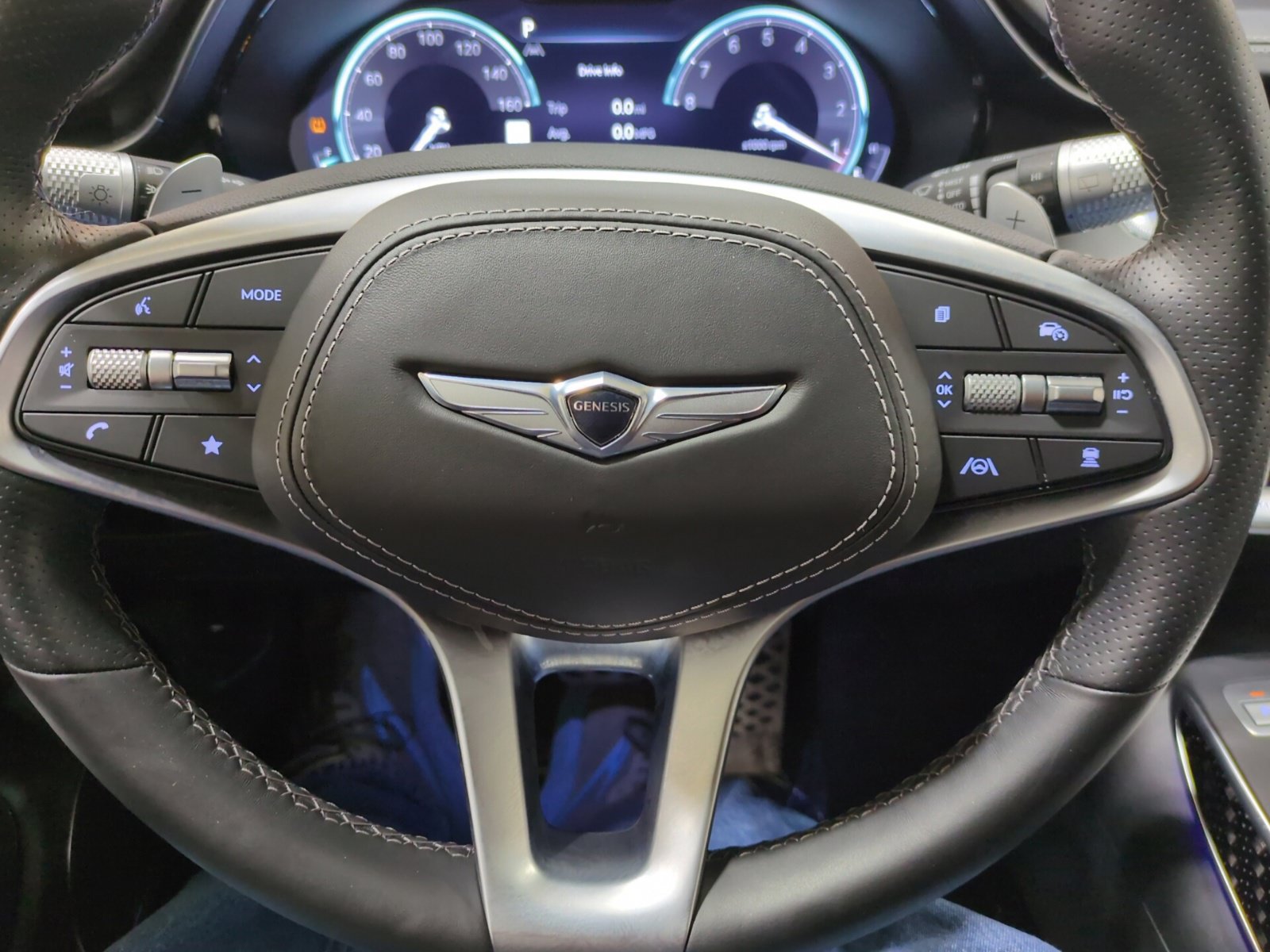 Certified 2025 Genesis GV70 3.5T Sport w/ Sport Prestige Package AWD/4WD image 23