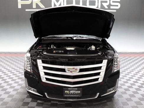 Used 2019 Cadillac Escalade ESV Premium Luxury image 83