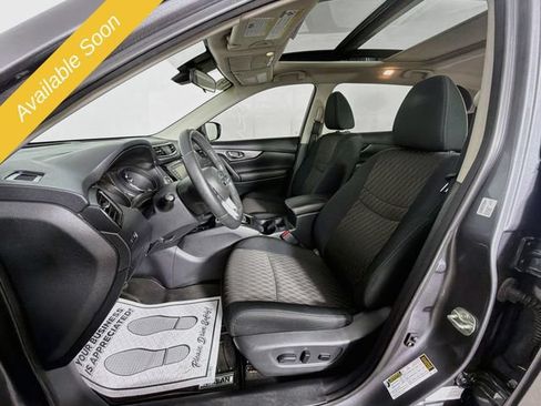 Used 2019 Nissan Rogue SV AWD/4WD image 19