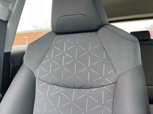 Used 2021 Toyota RAV4 XLE w/ XLE Grade Weather Package image 21