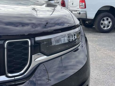 Used 2022 Jeep Grand Cherokee L Limited w/ Luxury Tech Group II image 9