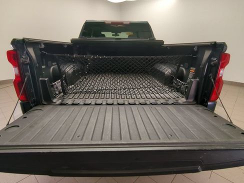 Used 2020 Chevrolet Silverado 1500 Custom w/ Custom Value Package AWD/4WD image 28