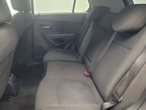 Used 2020 Chevrolet Trax LS w/ Tint and Cruise Package AWD/4WD image 18