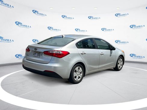 Used 2015 Kia Forte LX w/ Popular Package FWD image 5
