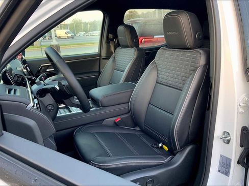 New 2025 GMC Sierra EV Denali image 9