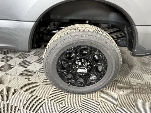 New 2026 Ford F350 Lariat w/ Black Appearance Package image 20