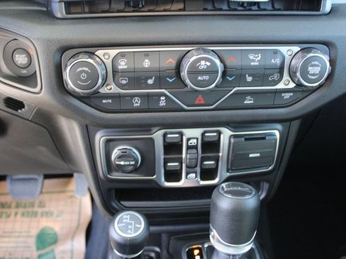 New 2026 Jeep Gladiator Sport AWD/4WD image 20