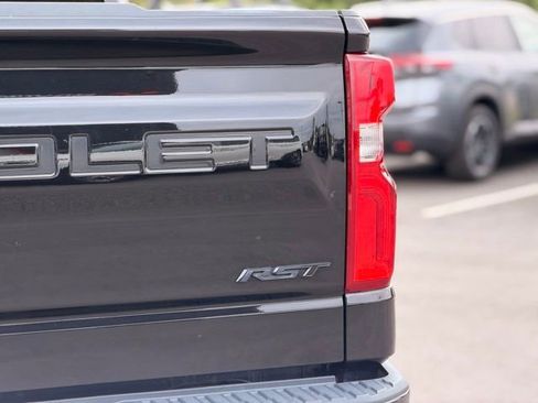 Used 2023 Chevrolet Silverado 1500 RST AWD/4WD image 11