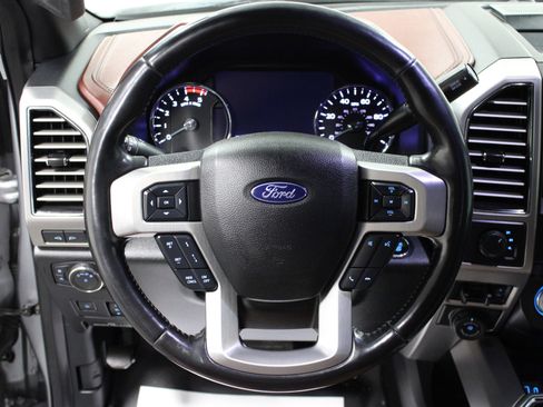 Used 2020 Ford F450 Platinum w/ FX4 Off-Road Package image 17