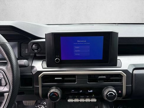 Certified 2025 Toyota Tacoma SR5 AWD/4WD image 13