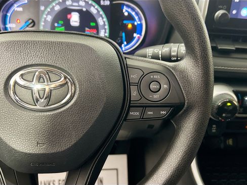 Used 2024 Toyota RAV4 XLE image 19