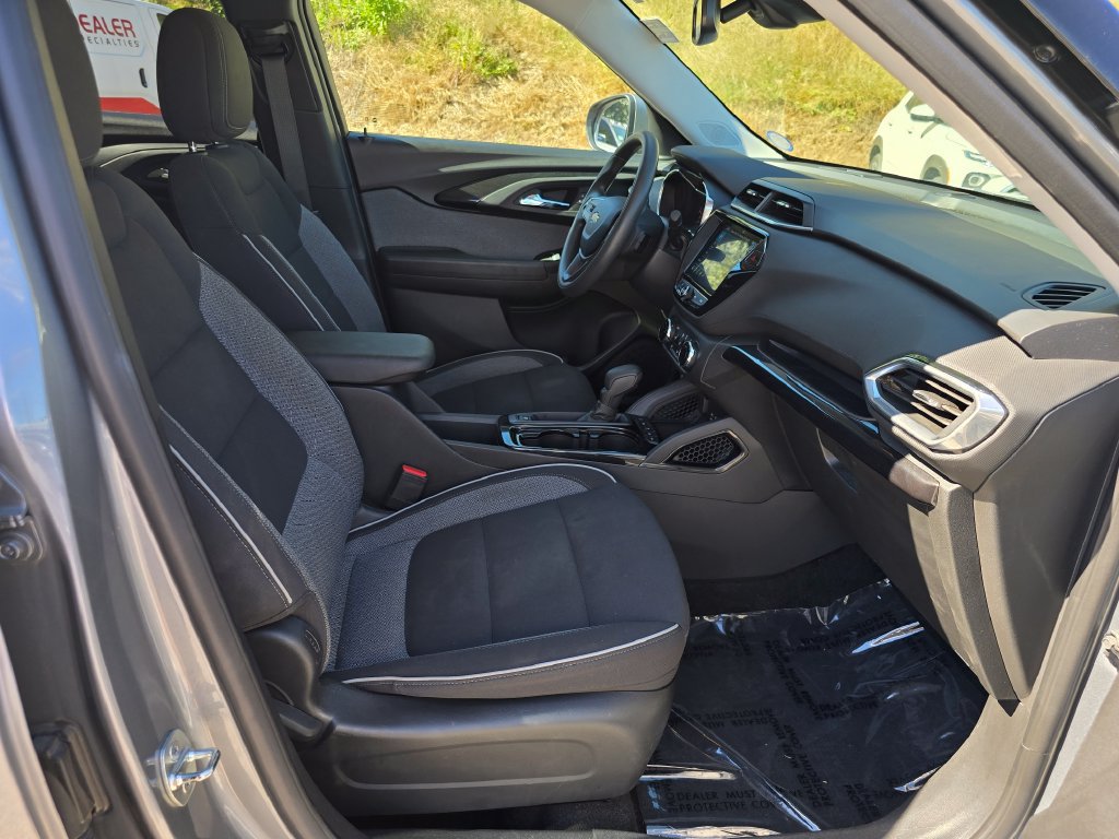 Used 2023 Chevrolet TrailBlazer LT w/ Convenience Package AWD/4WD image 27