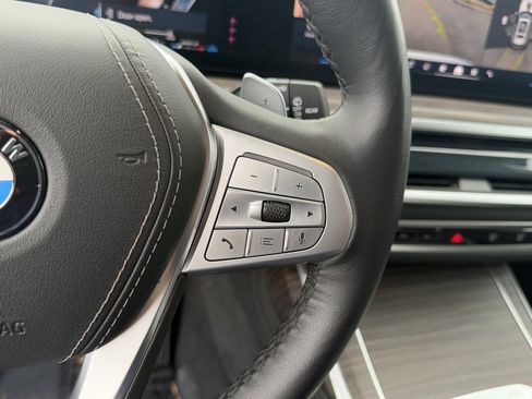 Used 2025 BMW X7 xDrive40i image 27