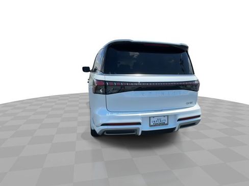 Used 2025 INFINITI QX80 Pure RWD image 7