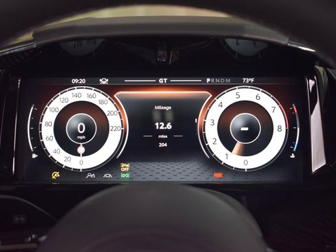 Used 2025 Aston Martin Vanquish image 27