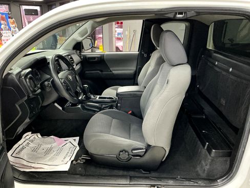 Used 2021 Toyota Tacoma SR image 13