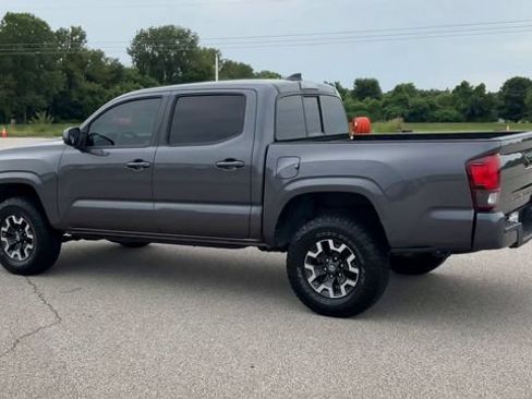 Used 2019 Toyota Tacoma SR w/ SR Convenience Package RWD image 6