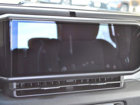 New 2026 Jeep Gladiator Sport image 28