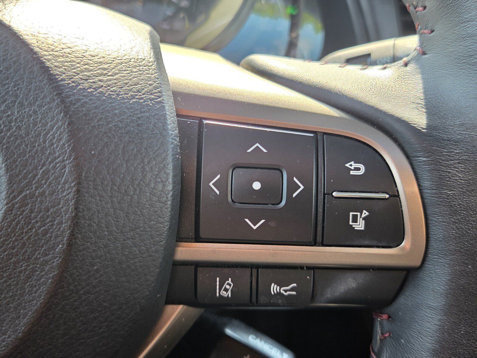 Used 2017 Lexus RX 350 FWD w/ Premium Package image 28