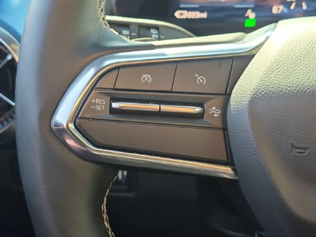 Used 2024 Chevrolet Equinox EV LT FWD image 16