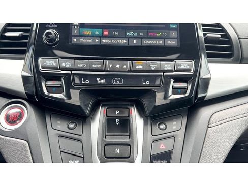Used 2018 Honda Odyssey EX-L image 18