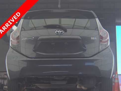 Used 2014 Toyota Prius C Two image 4