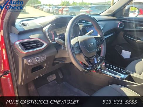 Used 2023 Chevrolet TrailBlazer RS w/ Technology Package AWD/4WD image 21