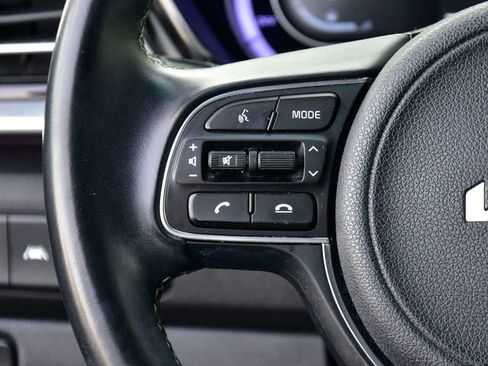 Certified 2022 Kia Niro LXS image 17