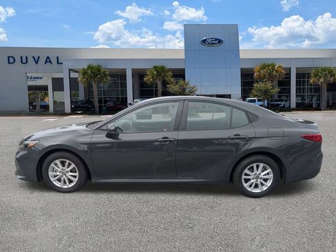 Used 2025 Toyota Camry LE FWD image 7
