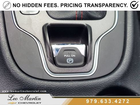 Used 2022 Jeep Cherokee Trailhawk AWD/4WD image 29