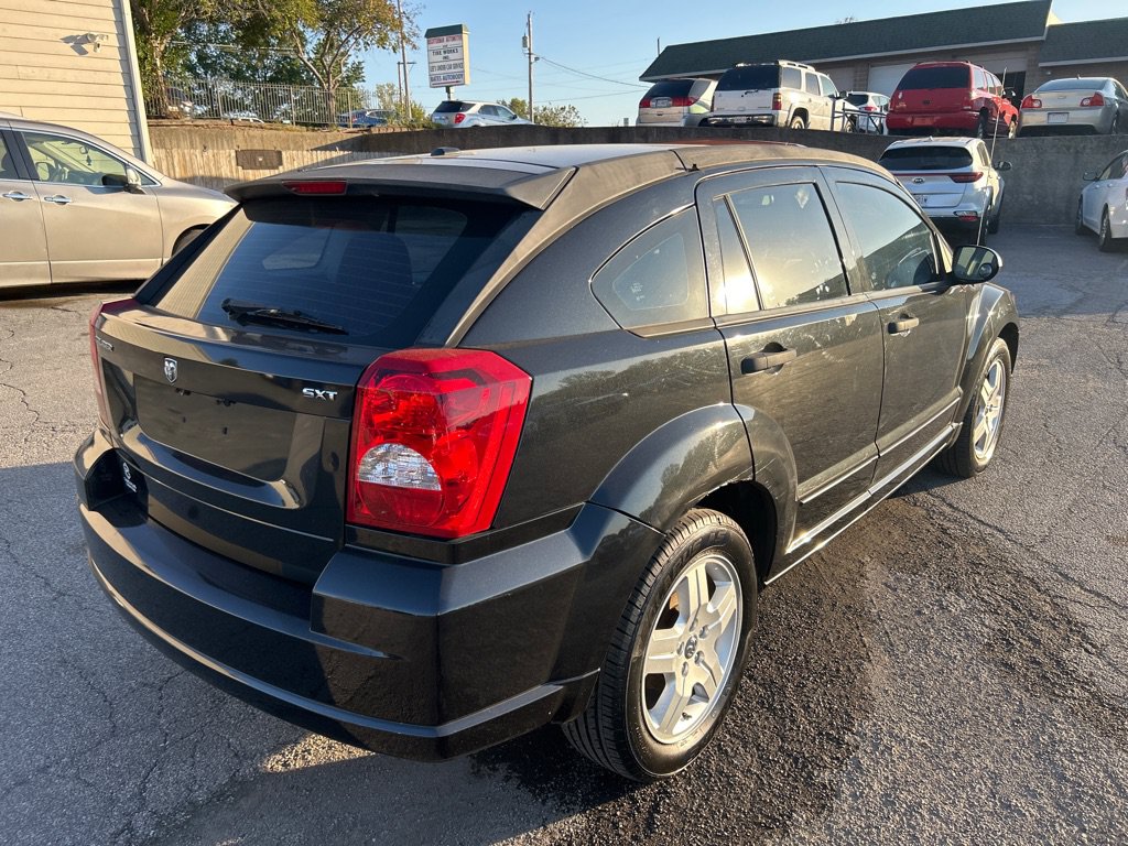 Used 2008 Dodge Caliber SXT w/ Driver Convenience Group FWD image 6