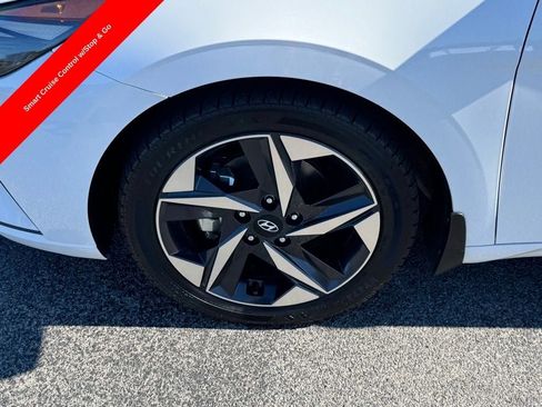 Used 2023 Hyundai Elantra SEL w/ Convenience Package image 14