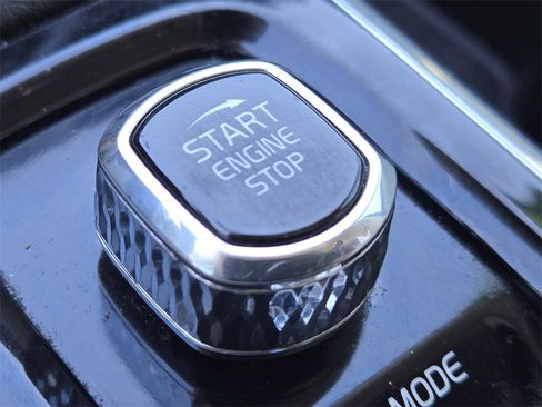 Used 2019 Volvo XC60 T6 Inscription w/ Protection Package Premier image 22