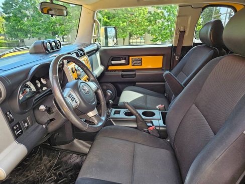 Used 2007 Toyota FJ Cruiser 4WD image 5