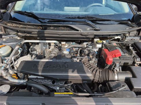 Used 2024 Nissan Rogue S AWD/4WD image 16