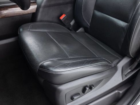 Used 2018 GMC Yukon SLT w/ Premium Edition image 23