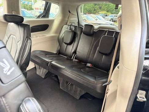 Used 2021 Chrysler Voyager Lxi FWD image 25