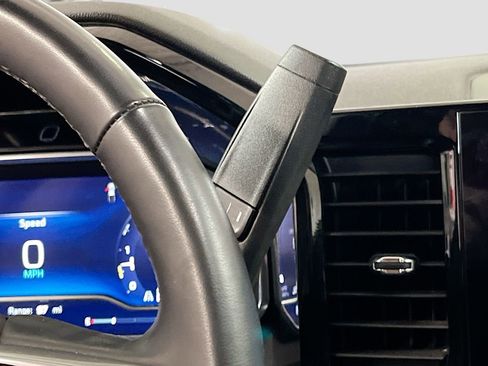 Used 2025 Chevrolet Silverado 1500 LT image 17