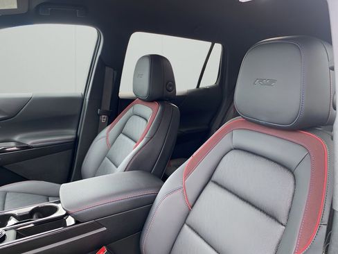 Used 2025 Chevrolet Equinox RS w/ Safety and Technology Package image 10