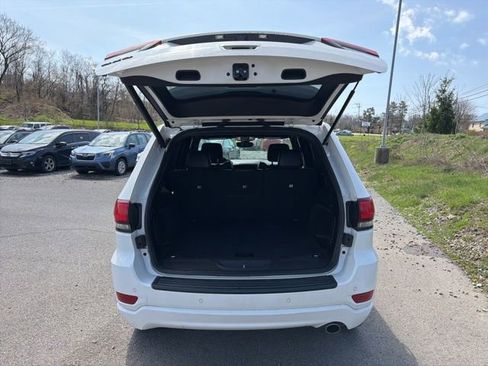 Used 2019 Jeep Grand Cherokee Altitude image 11