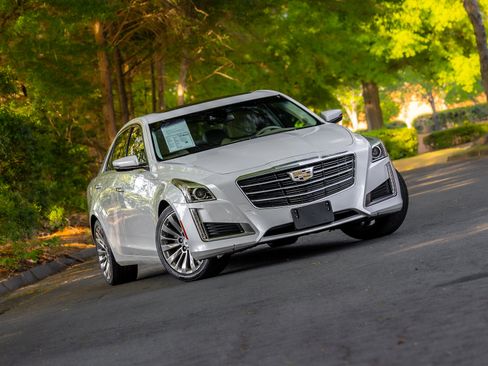 Used 2016 Cadillac CTS Luxury RWD image 19