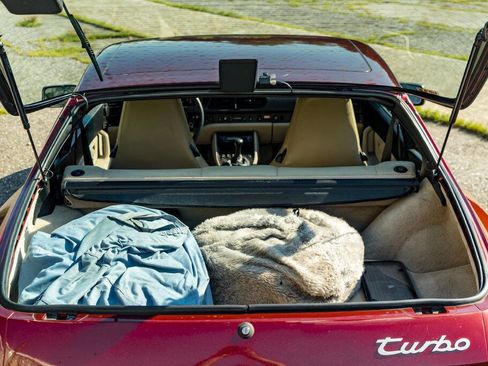 Used 1986 Porsche 944 Turbo image 35