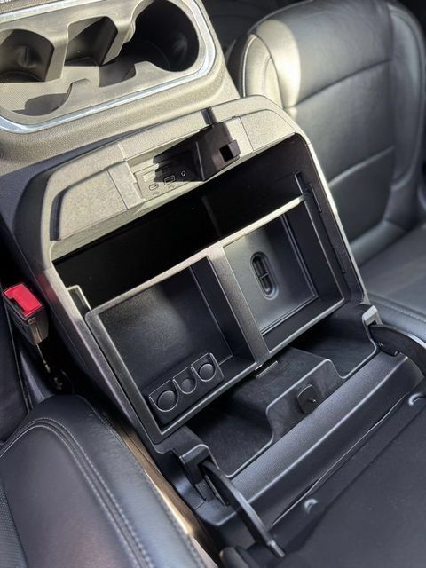 Used 2019 GMC Sierra 1500 SLT w/ SLT Premium Plus Package AWD/4WD image 25