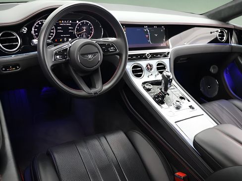 Used 2022 Bentley Continental GT AWD/4WD image 17