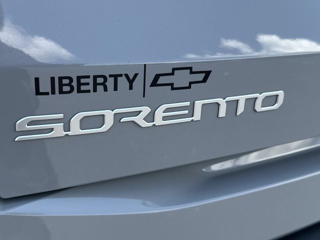 Used 2025 Kia Sorento EX w/ Panoramic Sunroof Package FWD image 32