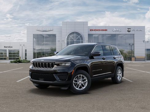 New 2026 Jeep Grand Cherokee Laredo w/ MOPAR Finishing Package AWD/4WD image 1