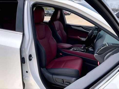 Used 2025 Lexus NX 250 FWD w/ Towing Package (2000 Lbs) image 8