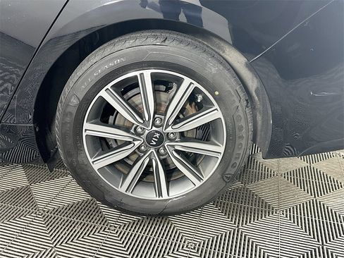 Used 2020 Kia Optima Premium image 33