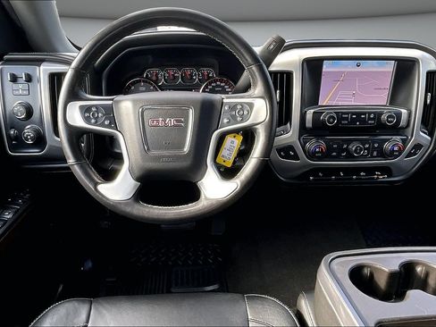 Used 2015 GMC Sierra 1500 SLT w/ SLT Preferred Package AWD/4WD image 9