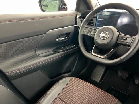 New 2026 Nissan Kicks SR w/ Cold Weather Package image 11